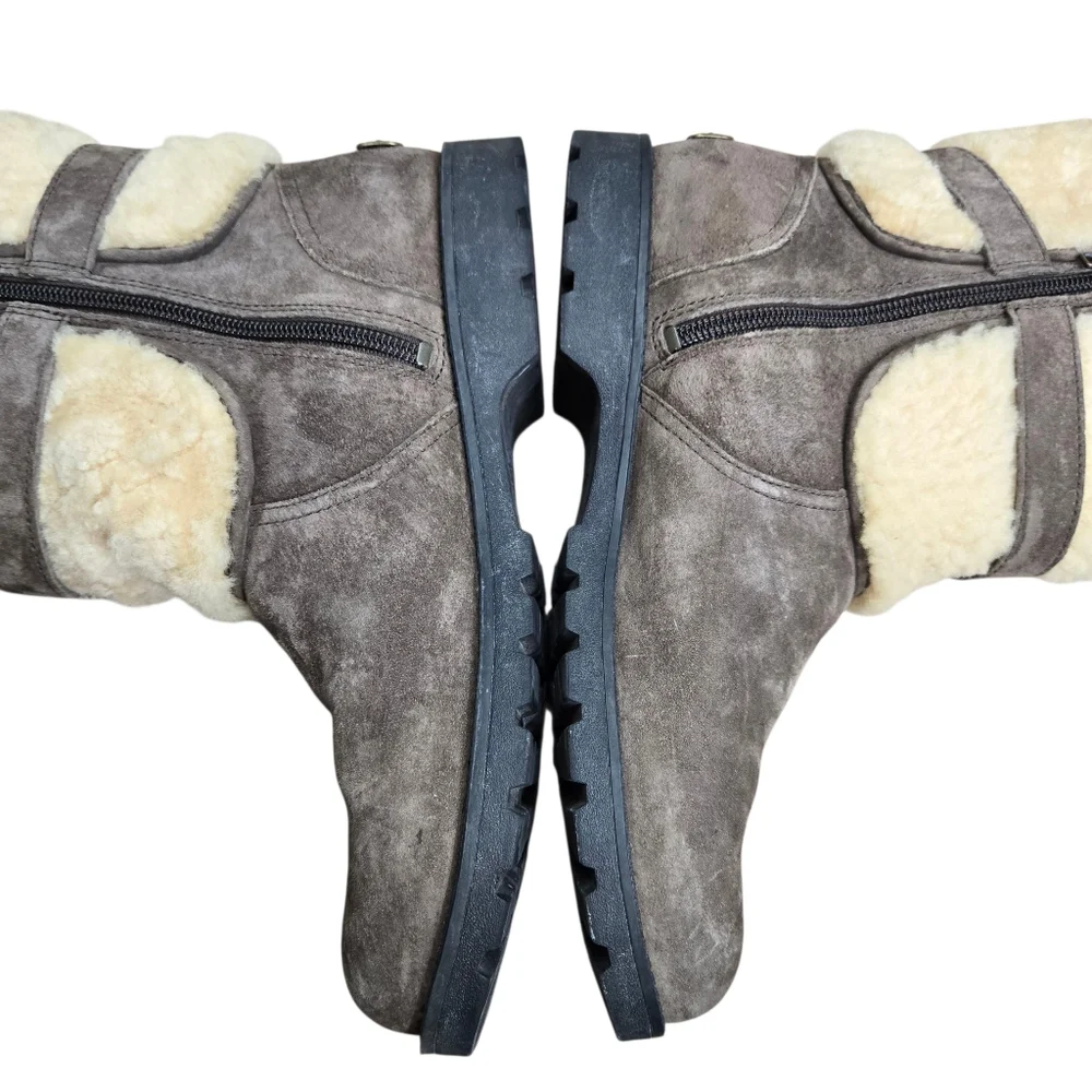 UGG‎ Blayre Leather Sheepskin Boots Womens Sz 9